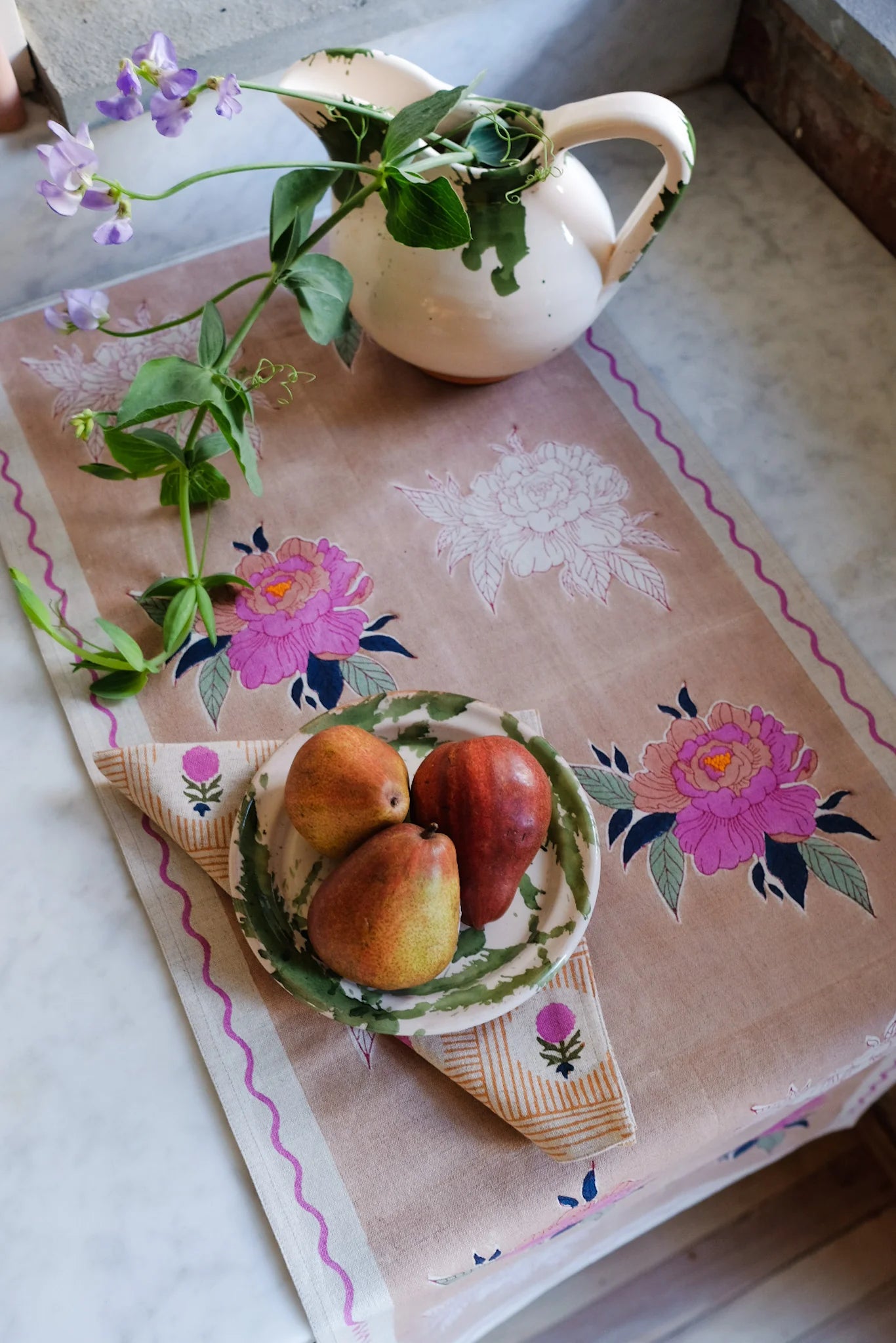 NAMITA - BLOCK-PRINTED TABLE NAPKINS - SET OF 4 (FUCHSIA)