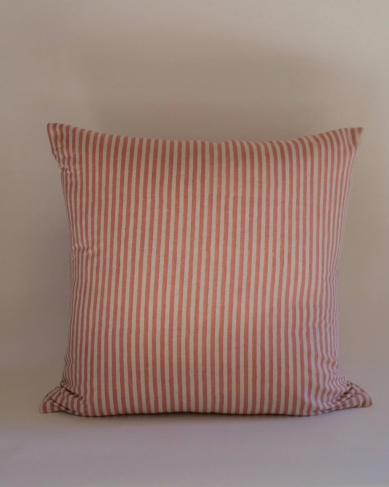 BABITA - HAND BLOCK-PRINTED LINEN PILLOW (OLD ROSE) 22x22"
