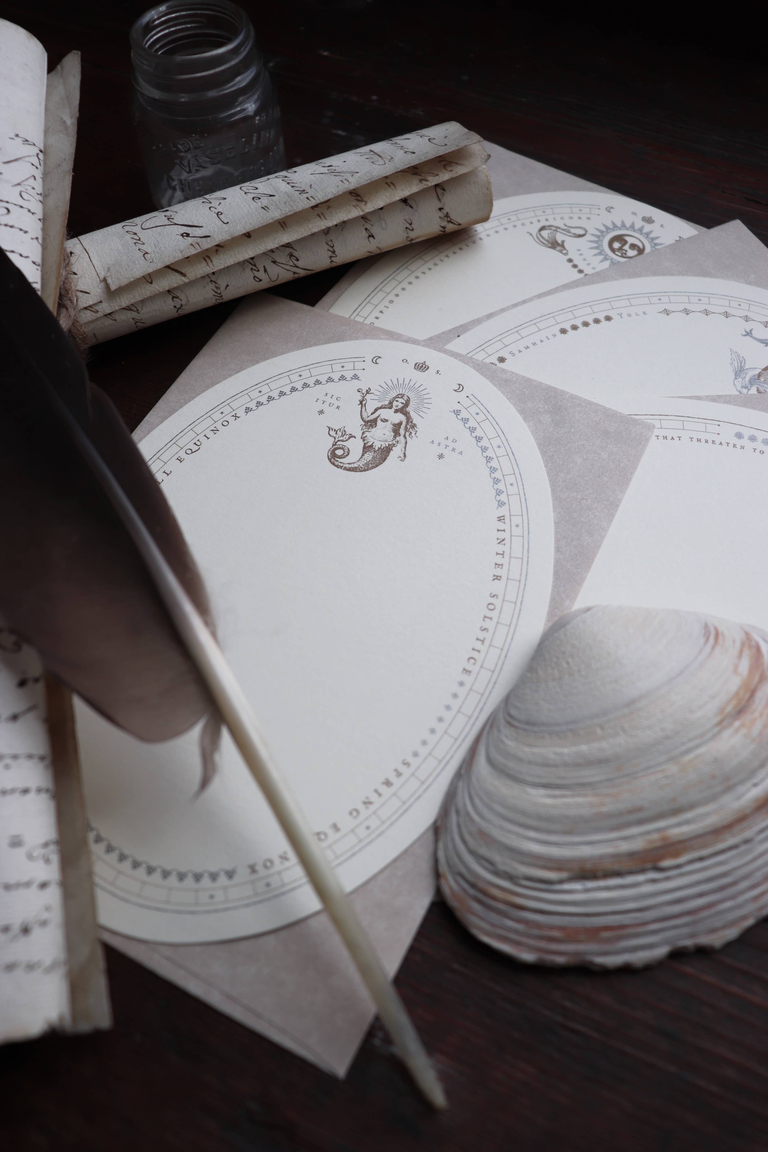 Benedicti Vos a Lunae Oval Card