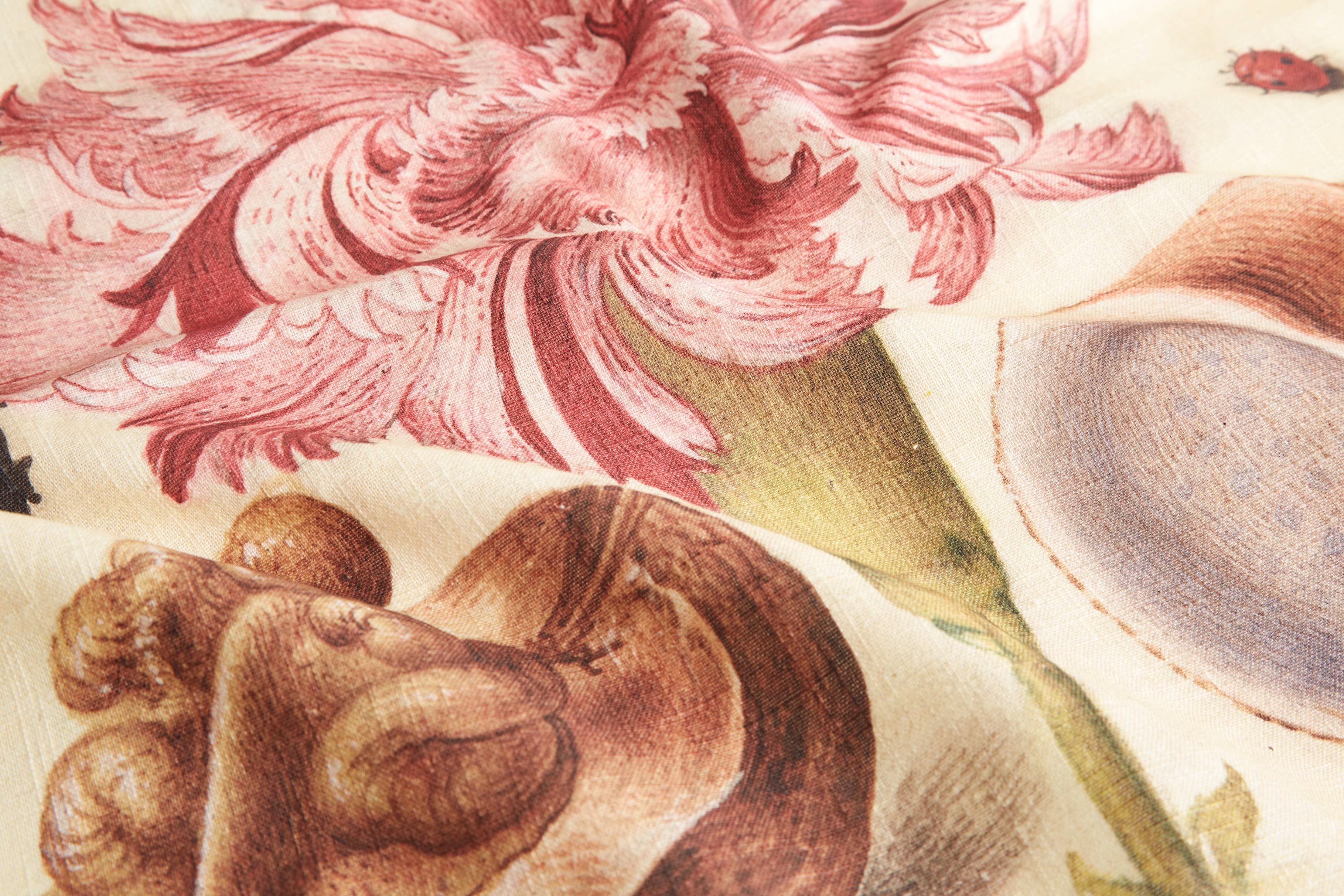 Botanical Dinner Napkins Set of Four