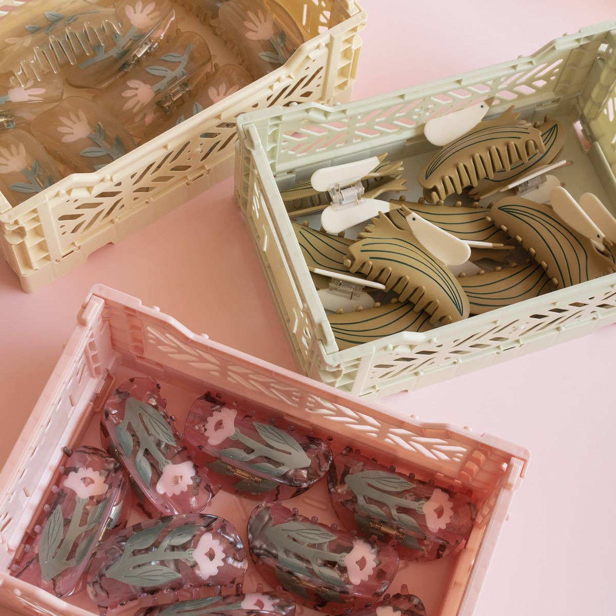 Woodland Sorrel Flower Hair Claw in Frosted Pink Acetate