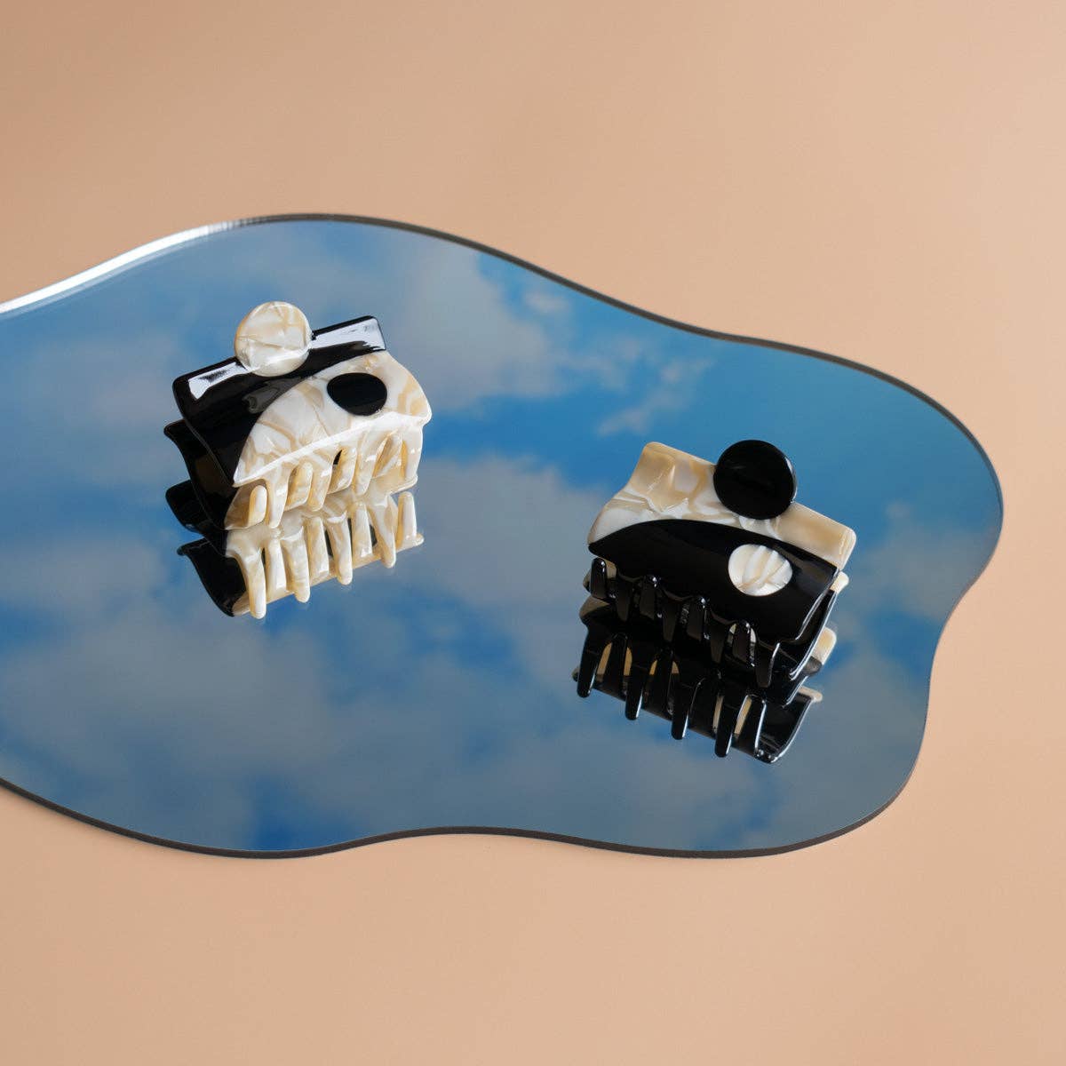 Yin Yang Balance Black and White Hair Claw Accessory Set