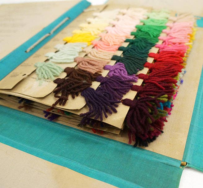 BRITISH COLOUR STANDARD Seagrass Placemat 12.25"  in Olive Green / Natural Set of 4