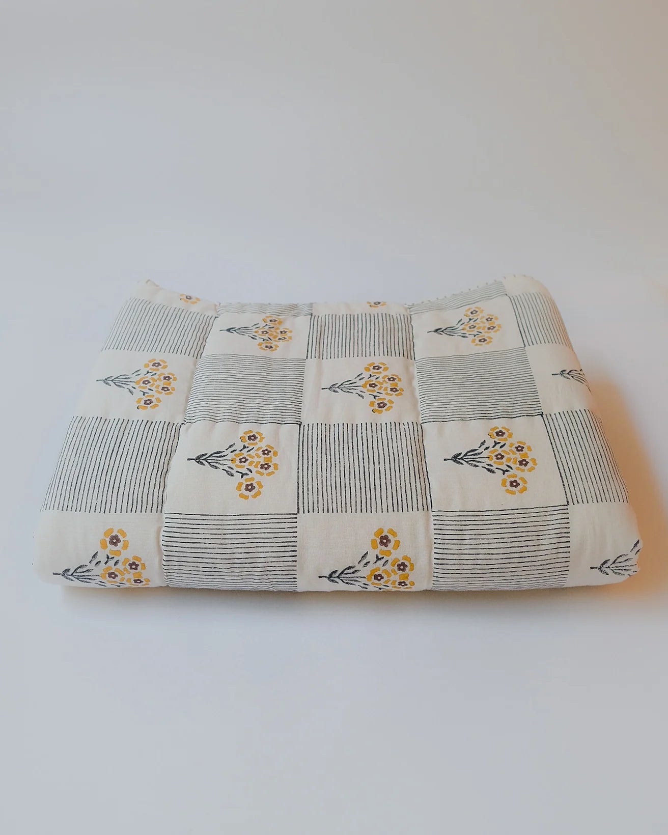 SHABANA - HAND BLOCK-PRINTED REVERSIBLE QUILT THROW - BLUE