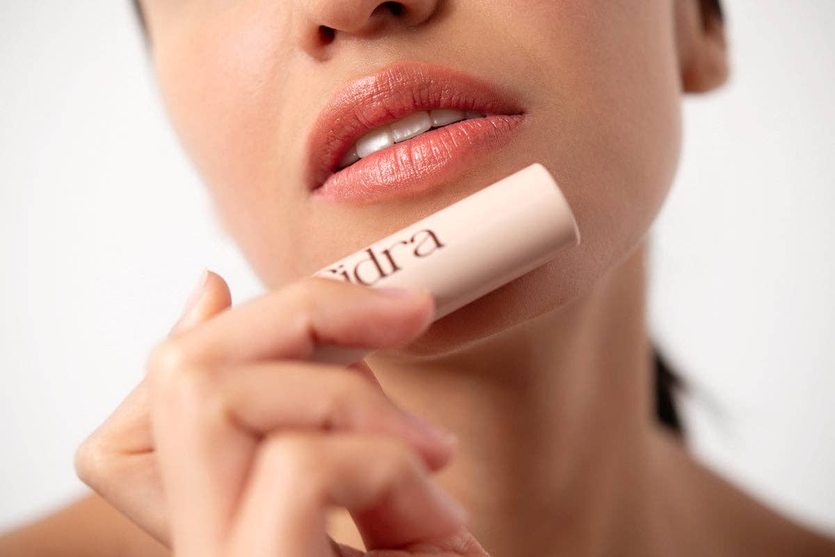 Tint Moisturizing Lip Balm | 02 CURUBA KISS - Coral