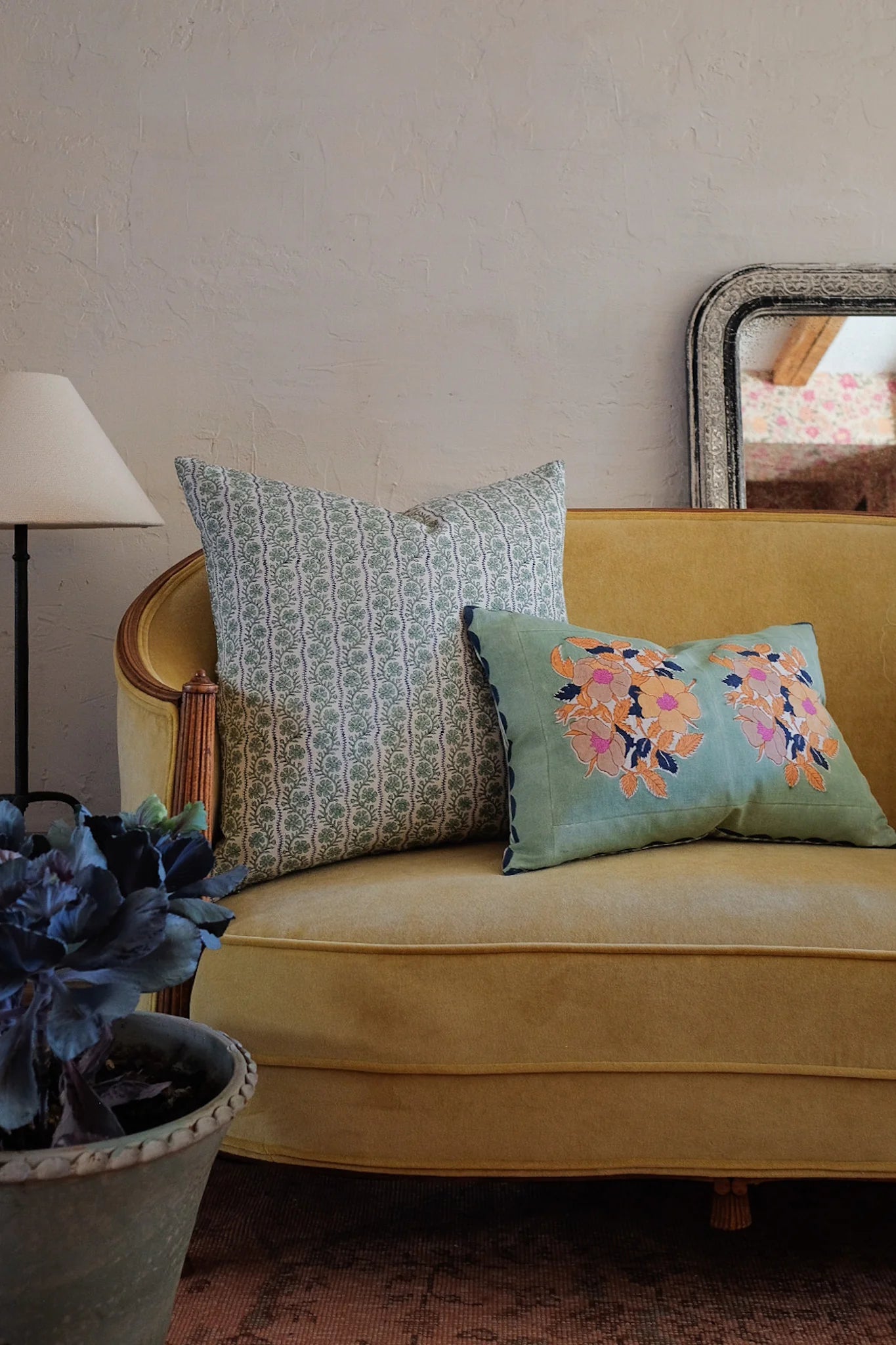 VIPIN - HAND BLOCK-PRINTED LINEN PILLOW (SAGE) 18x18"