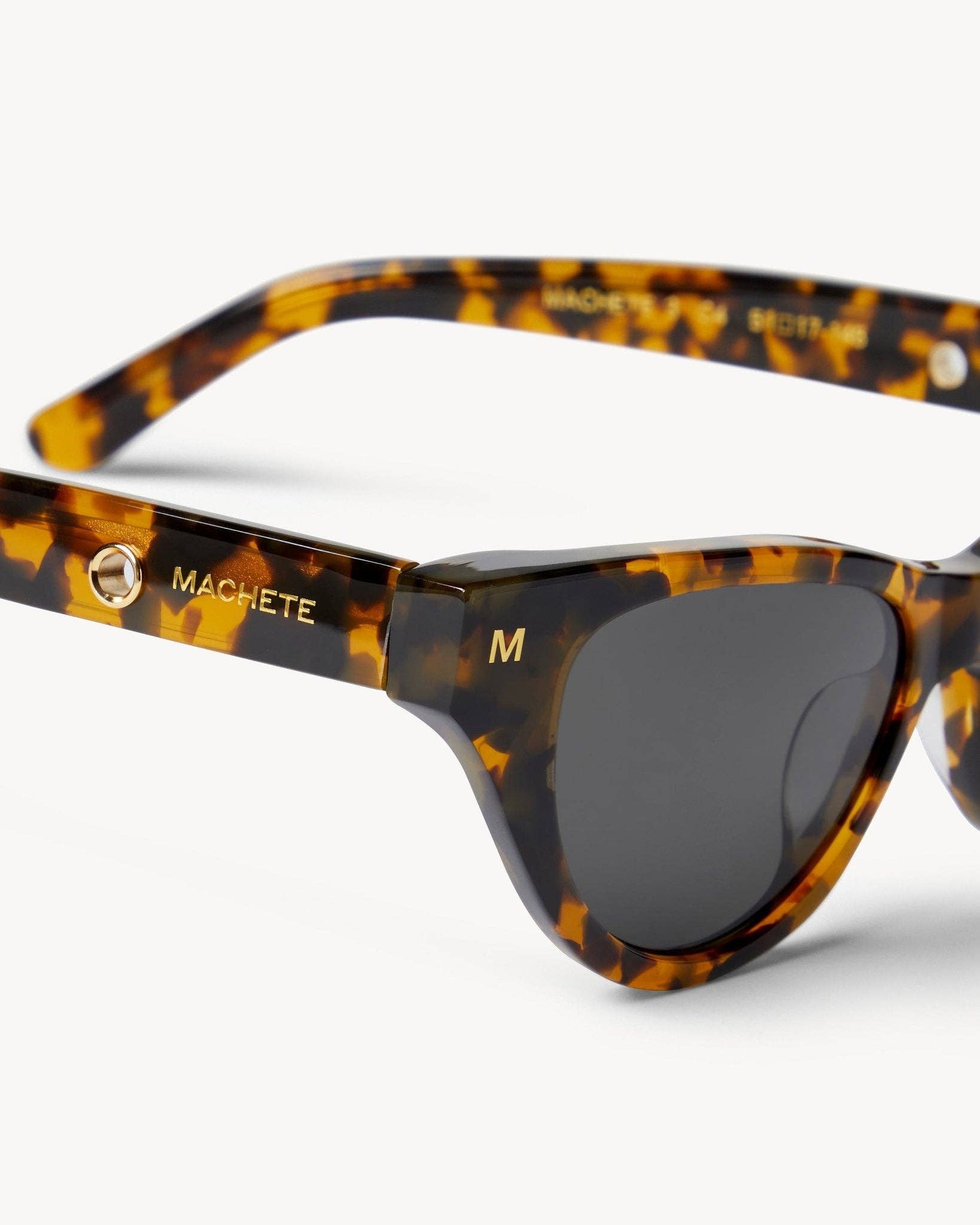 Suzy Sunglasses in Classic Tortoise