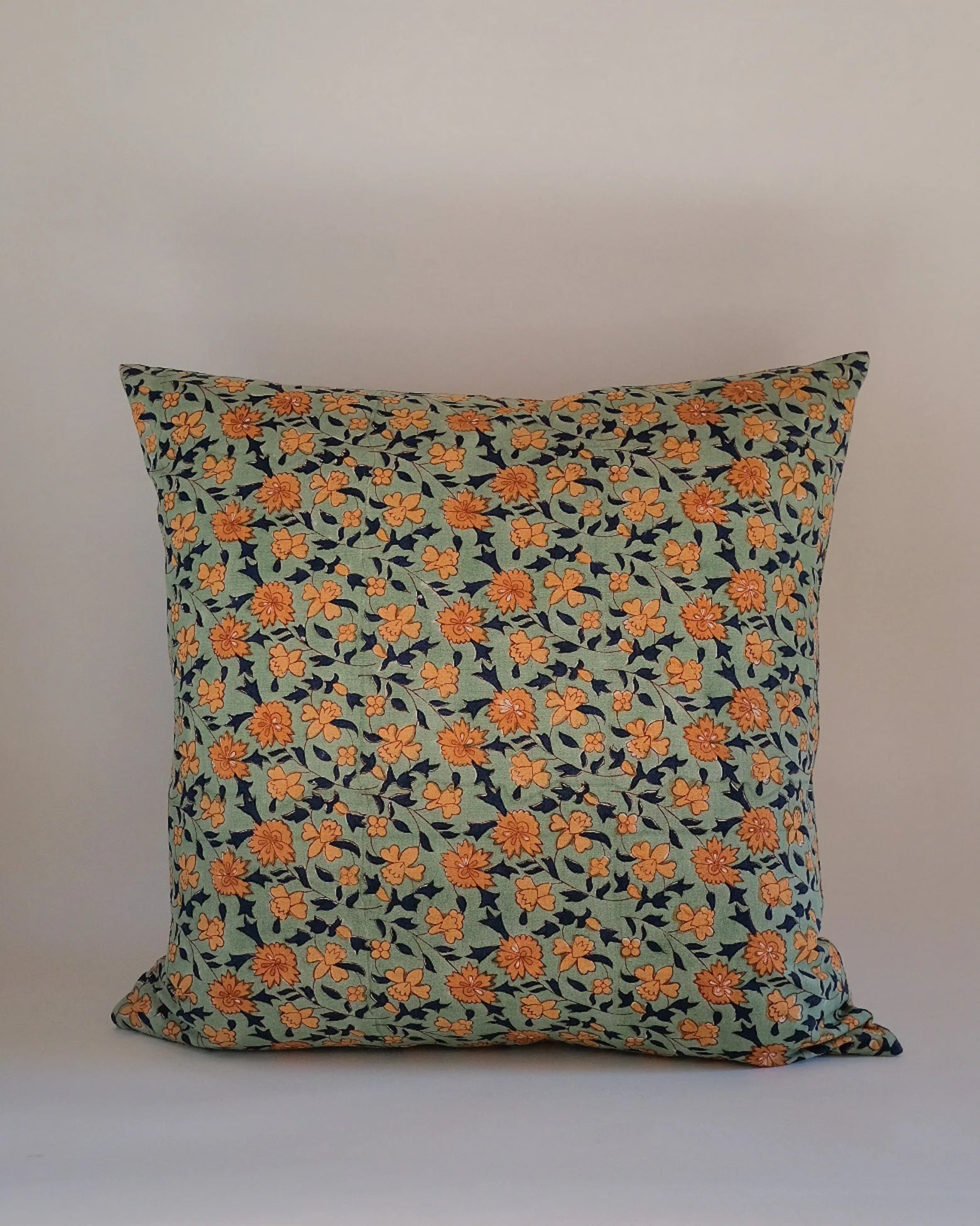 NOOR - HAND BLOCK-PRINTED LINEN PILLOW (SAGE) 22x22"