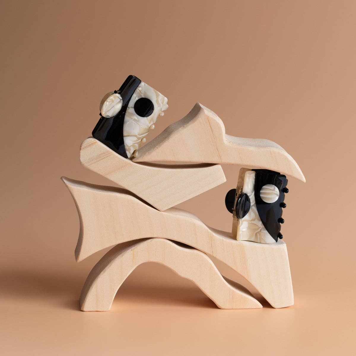 Yin Yang Balance Black and White Hair Claw Accessory Set