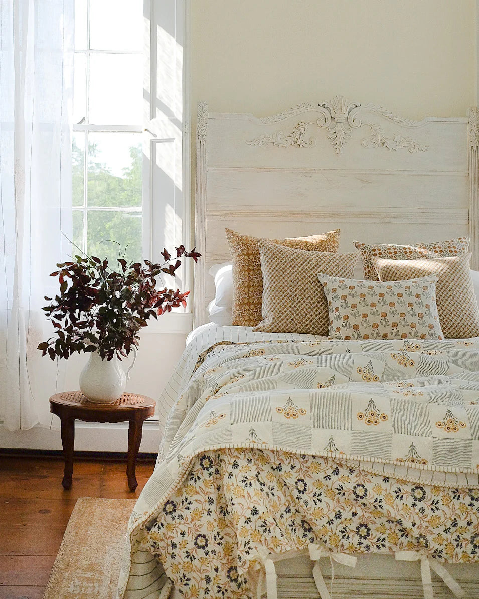 SHABANA - HAND BLOCK-PRINTED REVERSIBLE QUILT THROW - BLUE