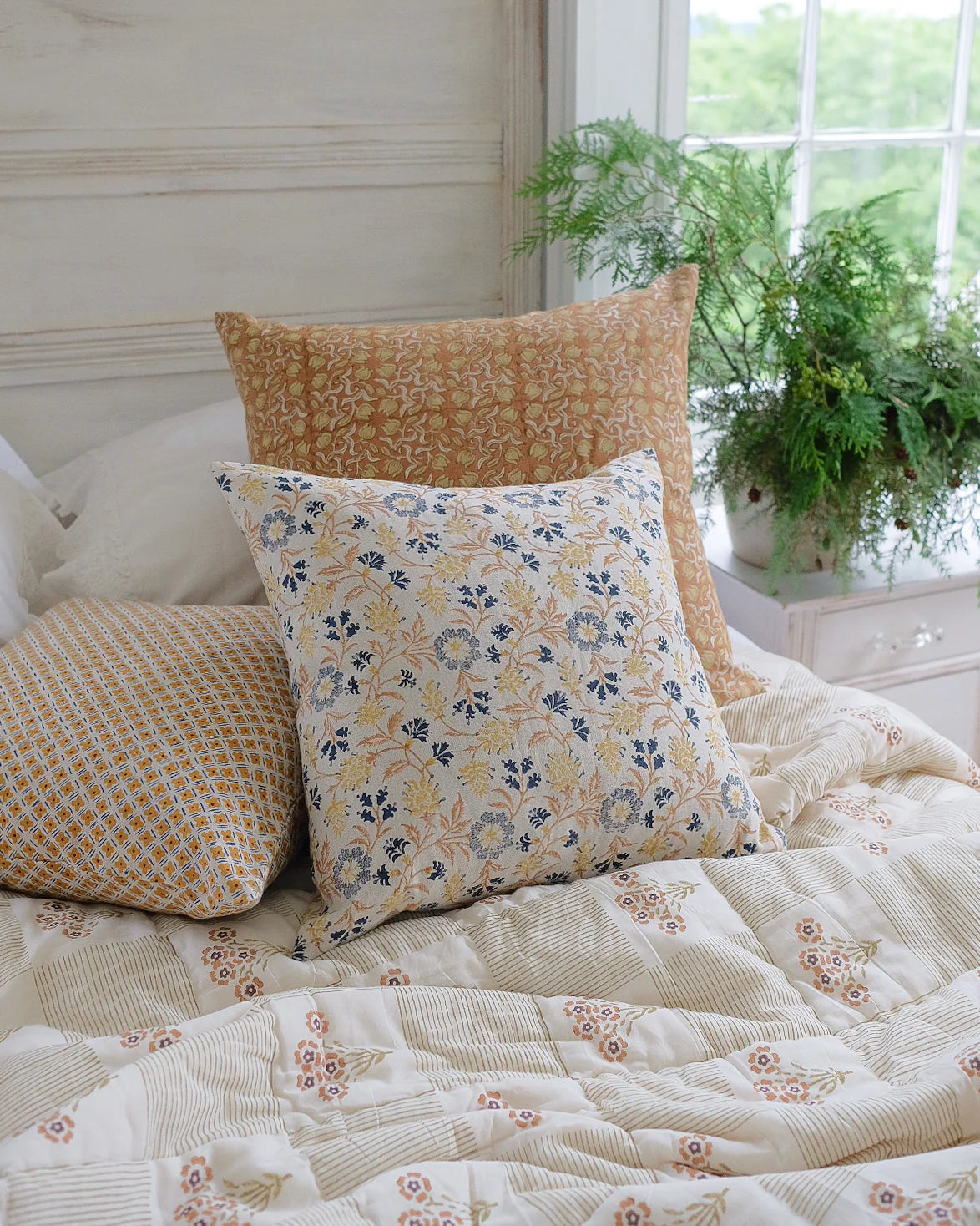 SHABANA - HAND BLOCK-PRINTED REVERSIBLE QUILT THROW - OLIVE